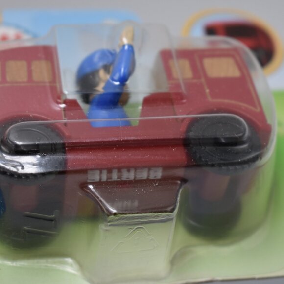 Bertie with Conductor Rare Thomas & Friends Wooden Railway Trains Engine New - Picture 10 of 11